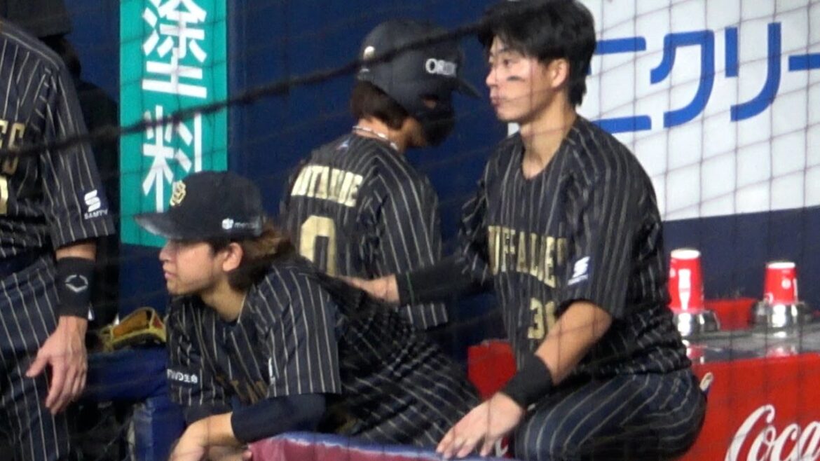 9回128球の力投実らず、敗戦が決まりしばらく呆然とする宮城大弥