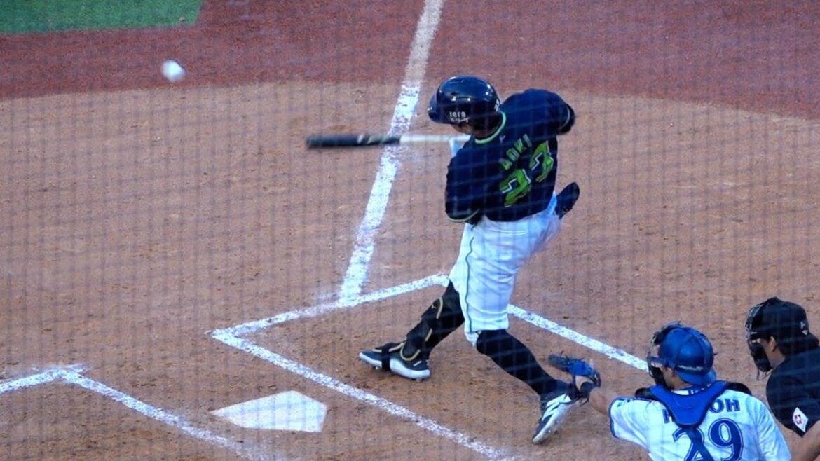 青木宣親 技アリのセンター前ヒット！横浜スタジアム最終打席に拍手喝采 東京ヤクルトスワローズ 2024/09/23