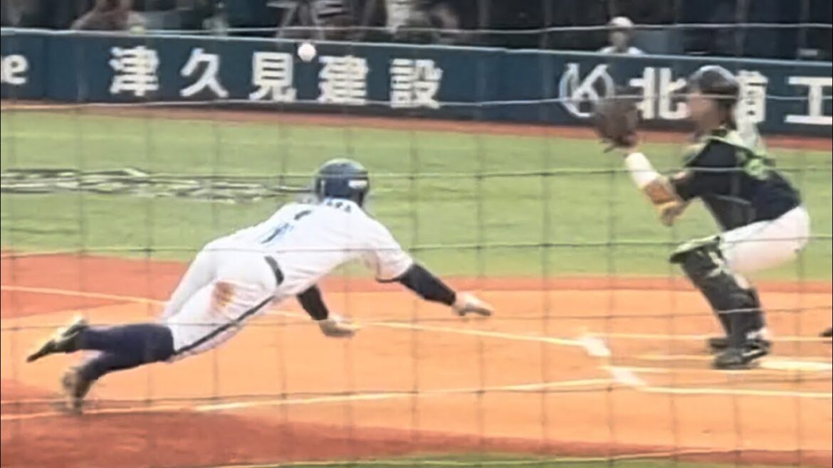 【2回裏】予告スクイズ失敗横浜DeNAベイスターズ2024年9月22日高梨東京ヤクルトスワローズ桑原将志戸柱恭孝森敬斗吉野光樹梶原昂希