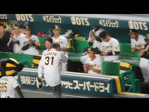 【レジェンドが始球式に登場】掛布雅之さん 両者負けられない首位攻防伝統の一戦の試合前を盛り上げる 【レジェンドが始球式に登場】掛布雅之さん 両者負けられない首位攻防伝統の一戦の試合前を盛り上げる