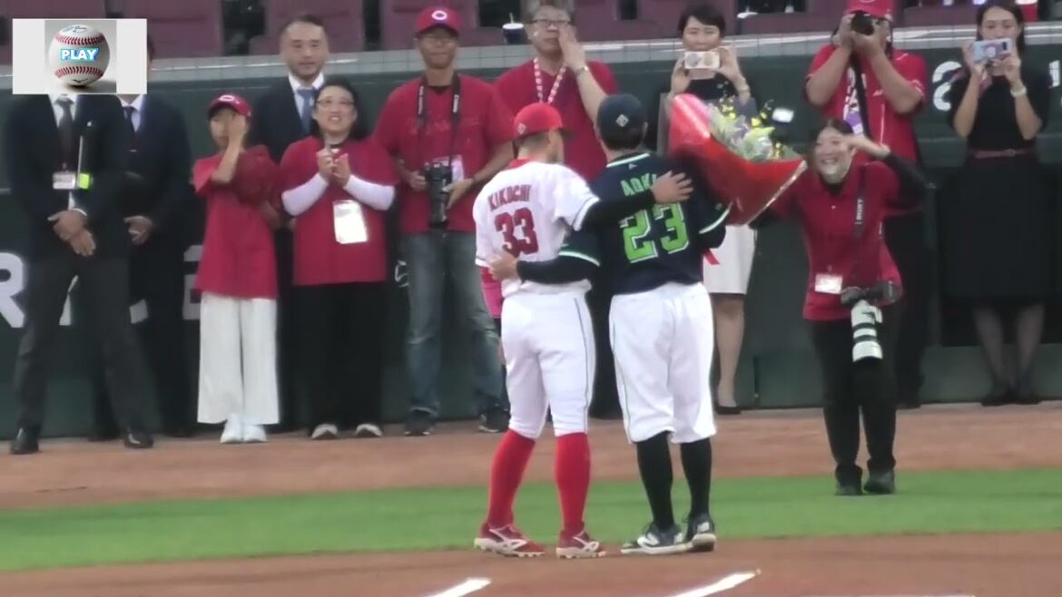 青木宣親へ菊池涼介が花束　抱き合う二人に涙腺崩壊【広島vsヤクルト２０２４／９／２６】