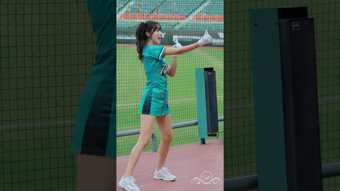 美女小安 安芝儇 王柏融 台鋼大王 #安芝儇 #台鋼雄鷹啦啦隊 台湾プロ野球チア #wingstars #チアリーディングの女の子 안지현 2024/7/14