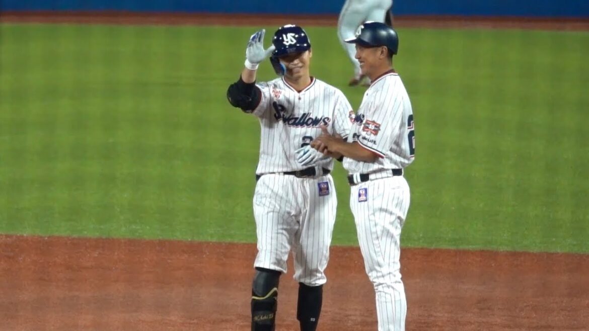 青木宣親の第2打席 ヒットで出塁！東京ヤクルトスワローズ 2024/10/02
