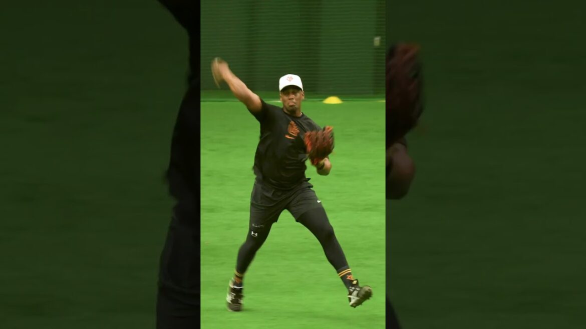 【巨人】リハビリ中のヘルナンデス選手 #shorts #baseball #sports #ジャイアンツ #巨人 #プロ野球 【巨人】リハビリ中のヘルナンデス選手 #shorts #baseball #sports #ジャイアンツ #巨人 #プロ野球