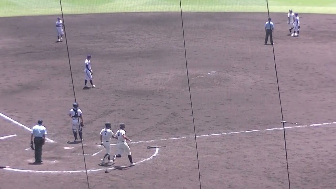 西日本短大付 村上 太一くんが犠牲フライ 続く斉藤 大将くんもタイムリーヒットで追加点（2024年8月9日 甲子園1回戦 金足農業 対 西日本短大付）