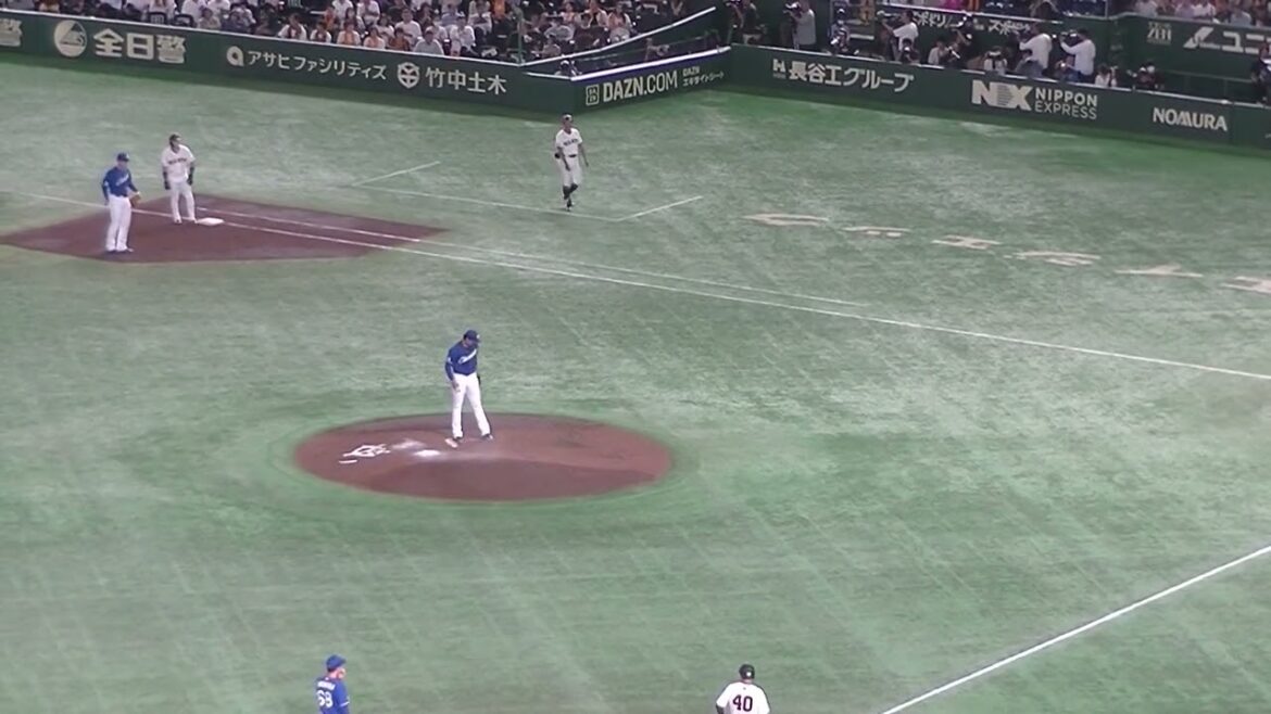 一死満塁のピンチでモンテスを打ち取る梅津晃大（2024年9月27日 読売ジャイアンツ 対 中日ドラゴンズ）