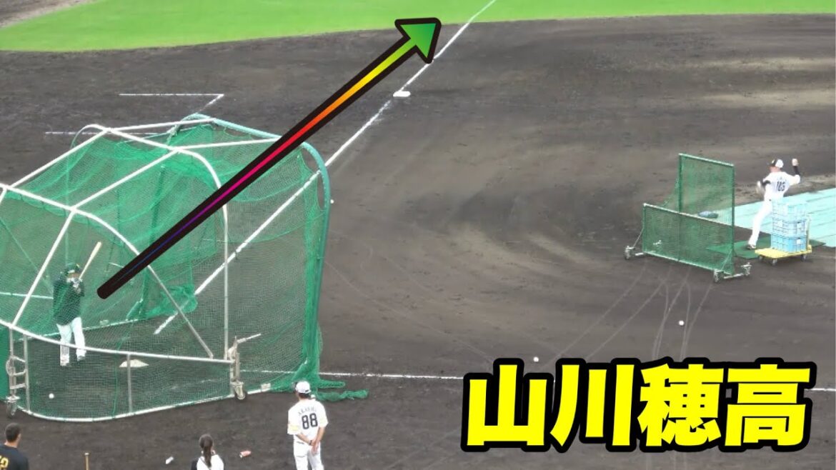 【ほぼホームラン！！試合後の山川穂高の打撃練習の飛距離がすざましい！】