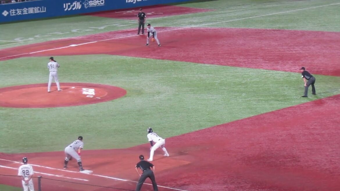 堀田賢慎の投球と一塁 岡本和真が長岡秀樹に話しかけたり＜ ヤクルトスワローズ 対 読売ジャイアンツ 2024年9月29日＞