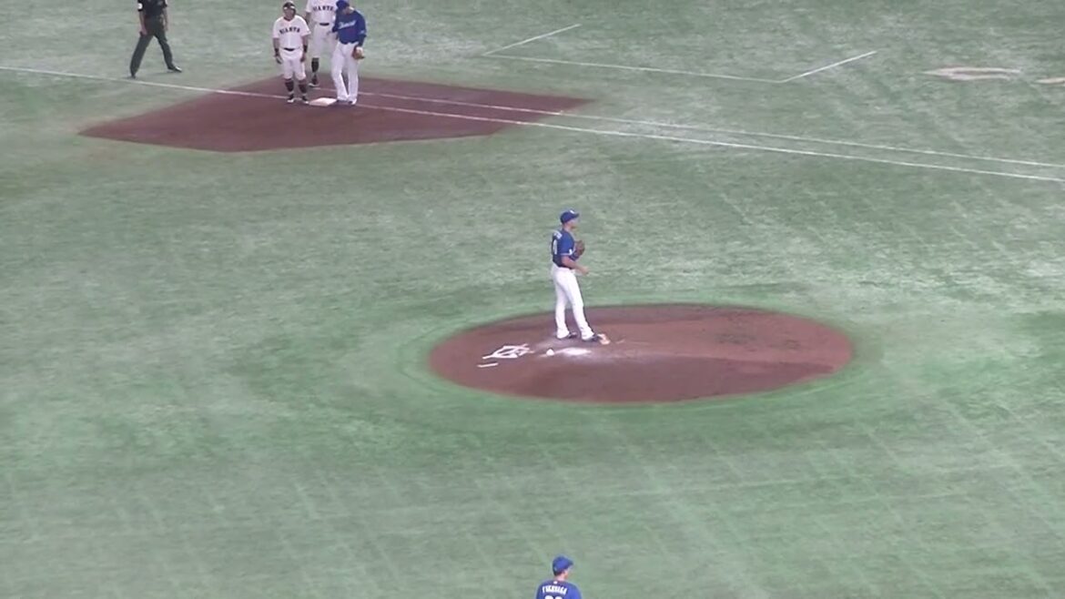 門脇誠をファーストゴロに打ち取る勝野昌慶（2024年9月27日 読売ジャイアンツ 対 中日ドラゴンズ）