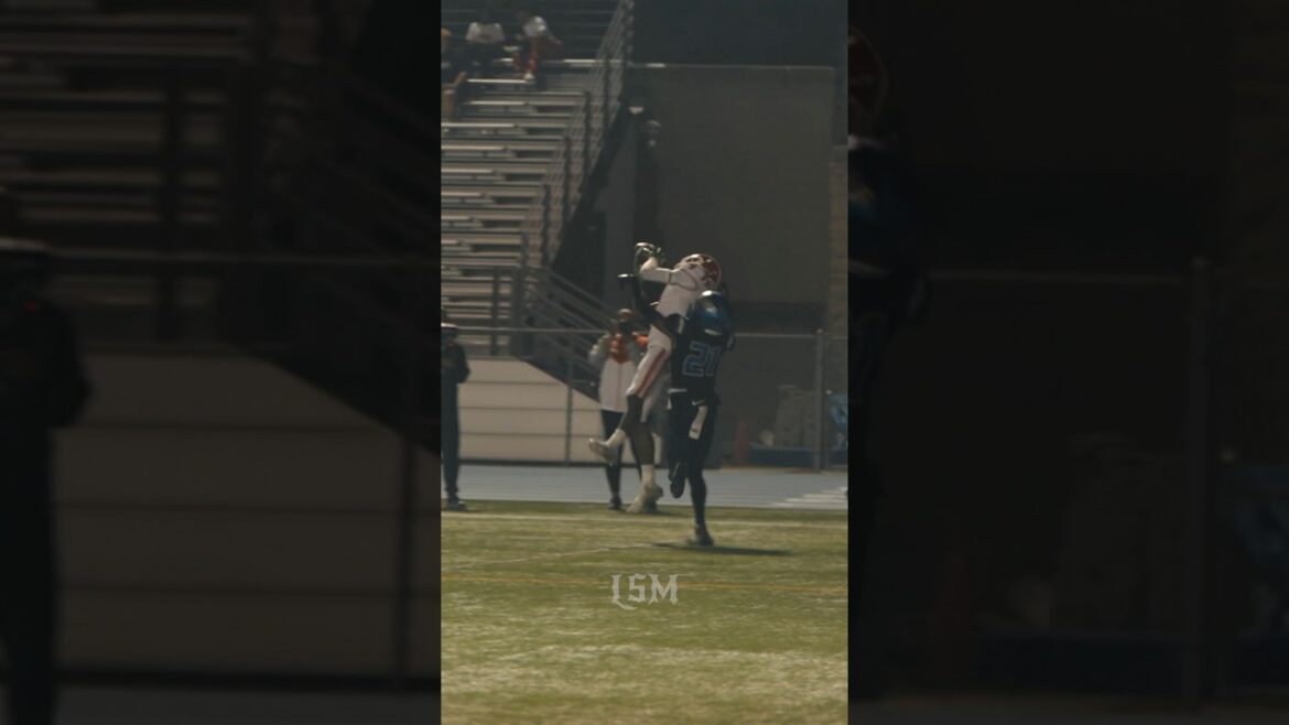 UP TOP 😳 — 2026 4 ⭐️ WR Kayden Dixon-Wyatt Mosses The Defender | Mater Dei HS #fyp #shorts #mossed