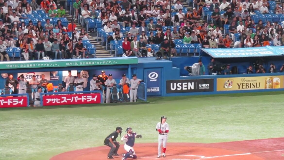 浅野翔吾がレフトフライに打ち取られた時のジャイアンツベンチの様子＜ ヤクルトスワローズ 対 読売ジャイアンツ 2024年9月29日＞
