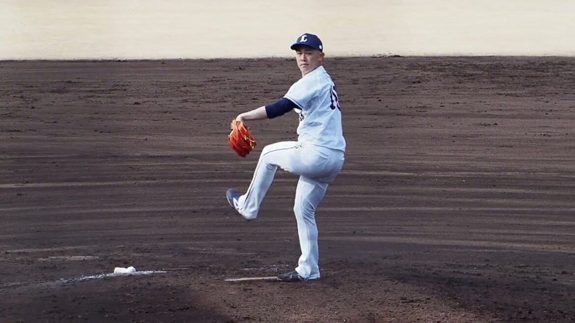 2024.03.03 埼玉西武-東北楽天(カーミニーク) 伊藤翔 投球シーン