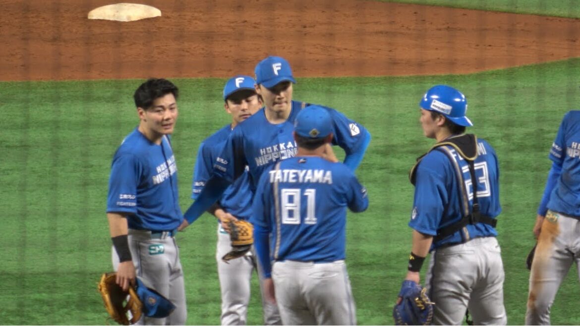 めっちゃ悔しそう😭日本ハム清宮幸太郎のエラーに優しく寄り添う山崎福也‼️2024.10.18⚾️ソフトバンクホークス対日本ハムファイターズ