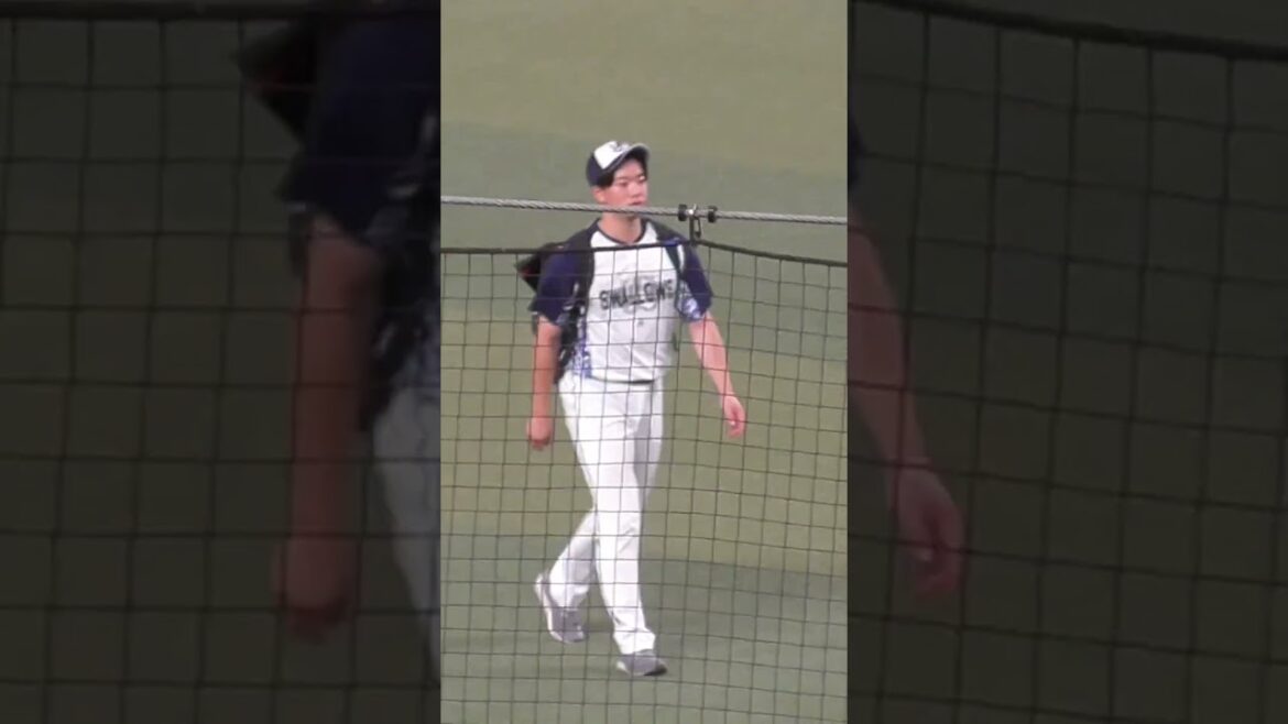 木澤 尚文　この日はベンチ入りせず練習のみの慶応（高校・大学）ボーイ　#東京ヤクルトスワローズ #shorts