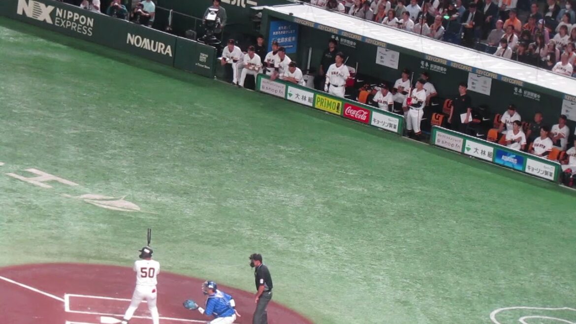 【巨人ベンチ】初回 長野久義とオコエ瑠偉が連続三振の時（読売ジャイアンツ 対 横浜DeNAベイスターズ 2024年10月18日クライマックスシリーズ）