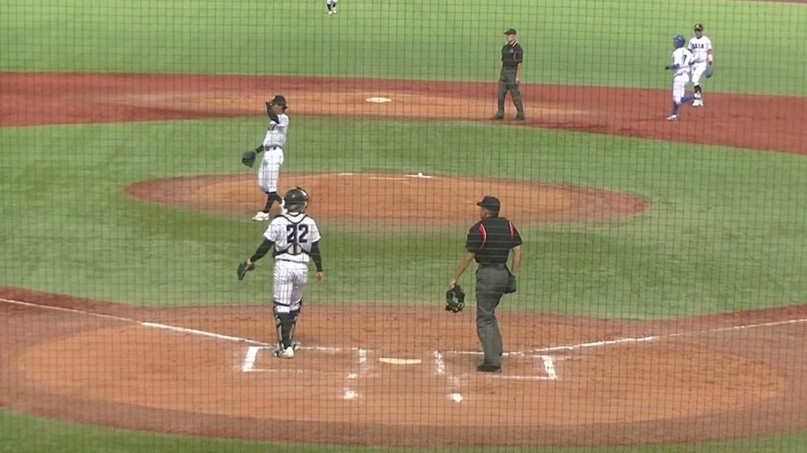 青学1年生が結果出す山口翔梧（龍谷大平安・1年）がタイムリーヒット【東都大学野球2024秋 青山学院大 対 亜細亜大 2024年10月10日】