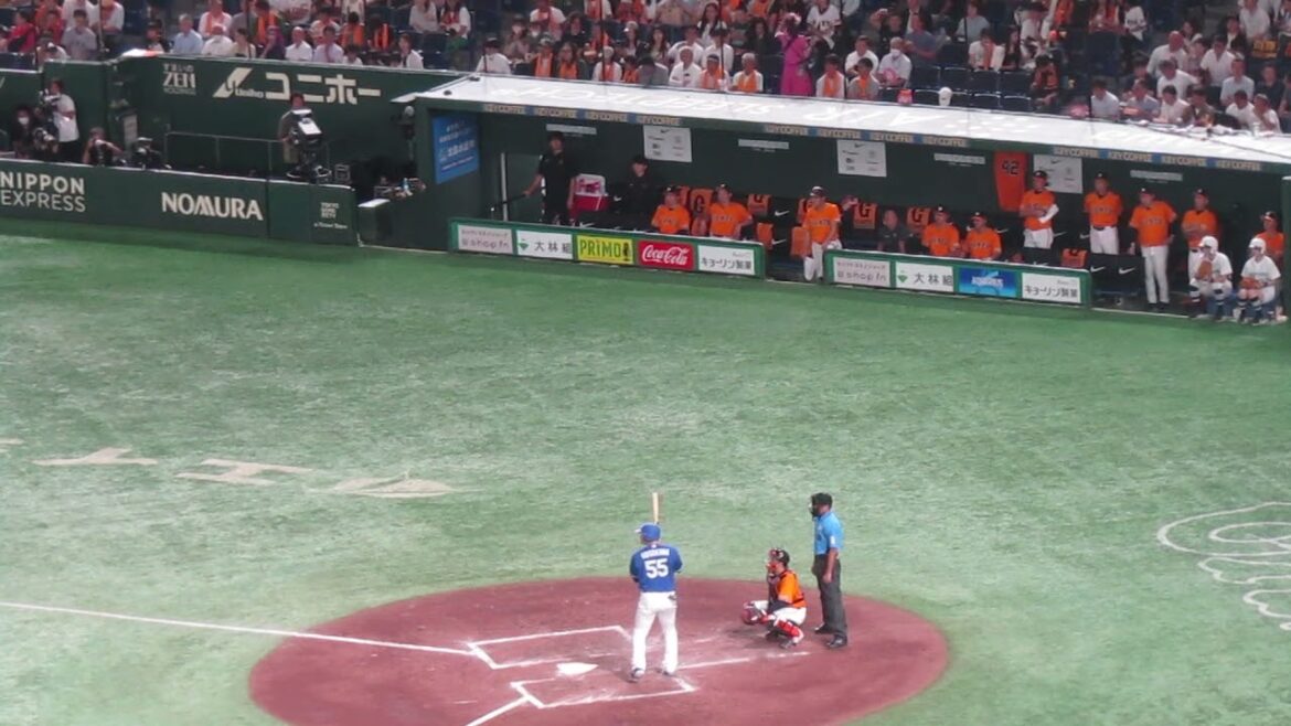 【巨人ベンチ5回表】川越誠司に二塁打でピリッとしない西舘勇陽を見る首脳陣などの様子（ 読売ジャイアンツ 対 中日ドラゴンズ 2024年8月23日）