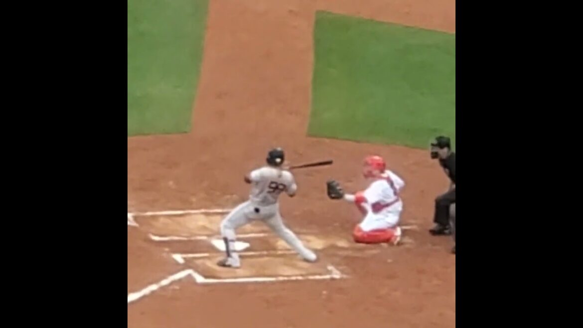 20240420　ｴｽﾀﾐｰ･ｳﾚｰﾆｬの#バッティング　#打撃　#バッティング打撃　#shorts　読売ｼﾞｬｲｱﾝﾂ@MAZDA Zoom-Zoom ｽﾀｼﾞｱﾑ広島･ﾋﾞｼﾞﾀｰﾊﾟﾌｫｰﾏﾝｽ