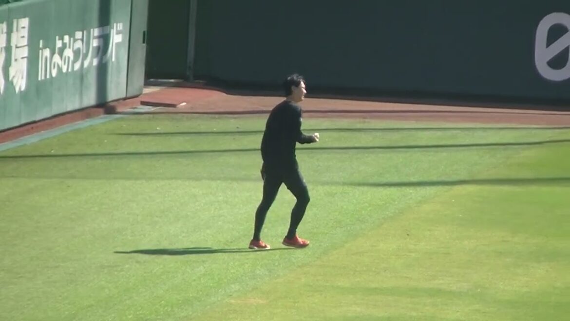 【ジャイアンツ】泉圭輔のキャッチボール姿【巨人 秋季練習 2024年11月3日】 #読売ジャイアンツ