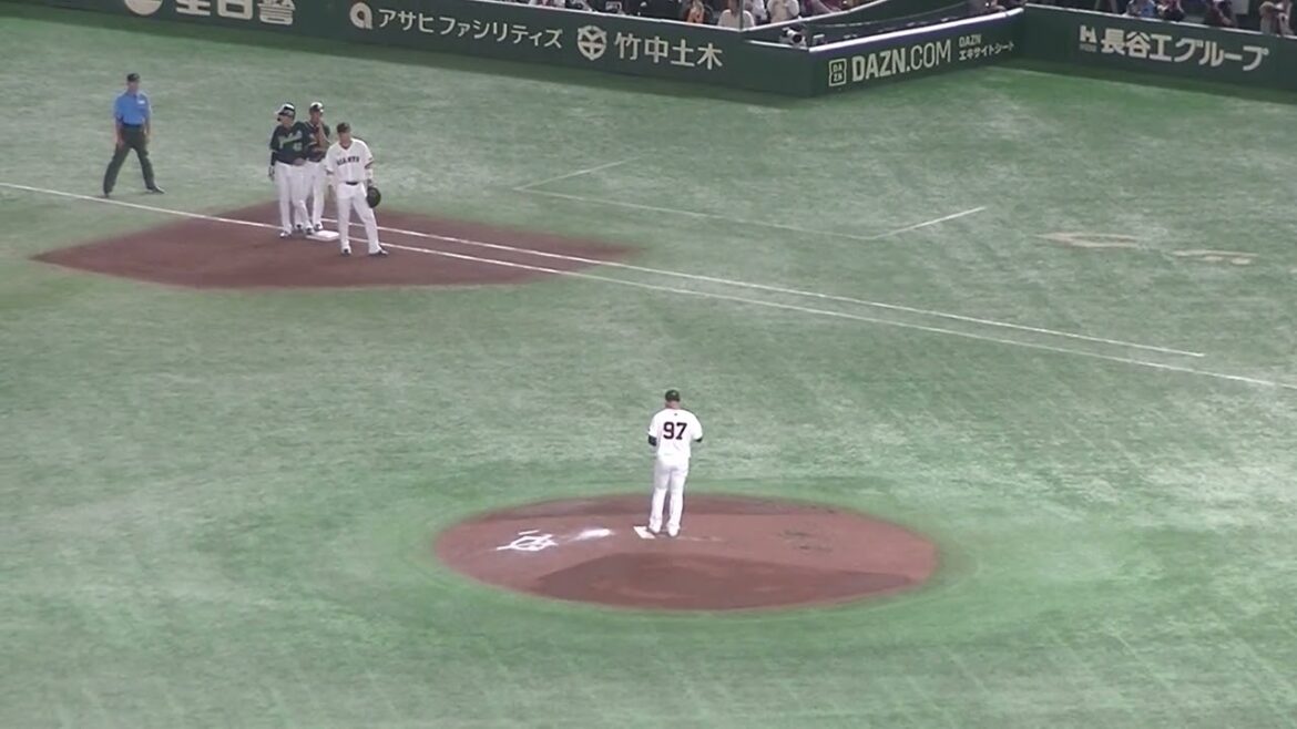 増田珠の打球 泉口友汰の守備が超安定出塁（2024年8月3日読売ジャイアンツ対ヤクルトスワローズ）