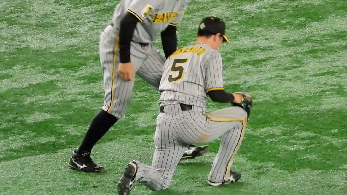 【超絶美技】近本光司、センター前に落ちそうな打球にダイビングキャッチ！チームを才木を救うスーパープレー！ 2024.5.5