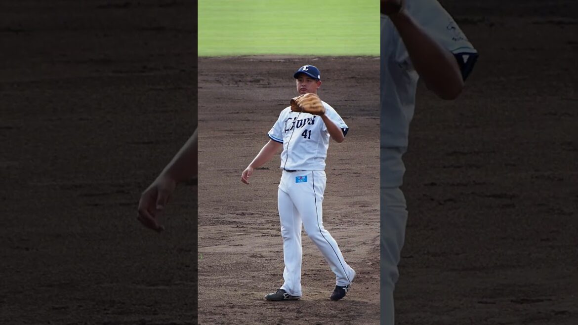 2023.07.22 埼玉西武-北海道日本ハム(カーミニーク) 井上広輝 投球シーン