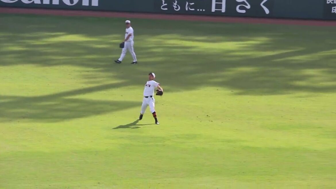 【秋季練習】外野守備 相澤白虎や舟越秀虎などのスローイング（読売ジャイアンツ ジャイアンツ球場 2024年10月31日）