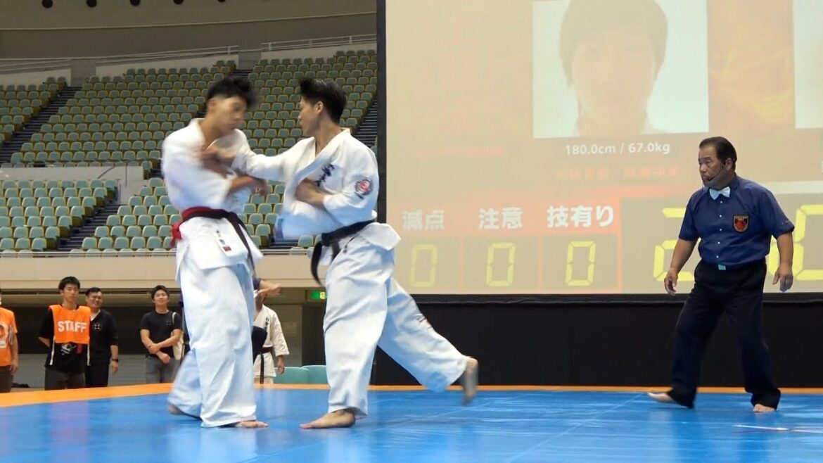 【新極真会】第37回全関西空手道選手権大会 決勝 軽中量級 井上龍成 対 堀江俊明 SHINKYOKUSHINKAI KARATE 【新極真会】第37回全関西空手道選手権大会 決勝 軽中量級 井上龍成 対 堀江俊明 SHINKYOKUSHINKAI KARATE