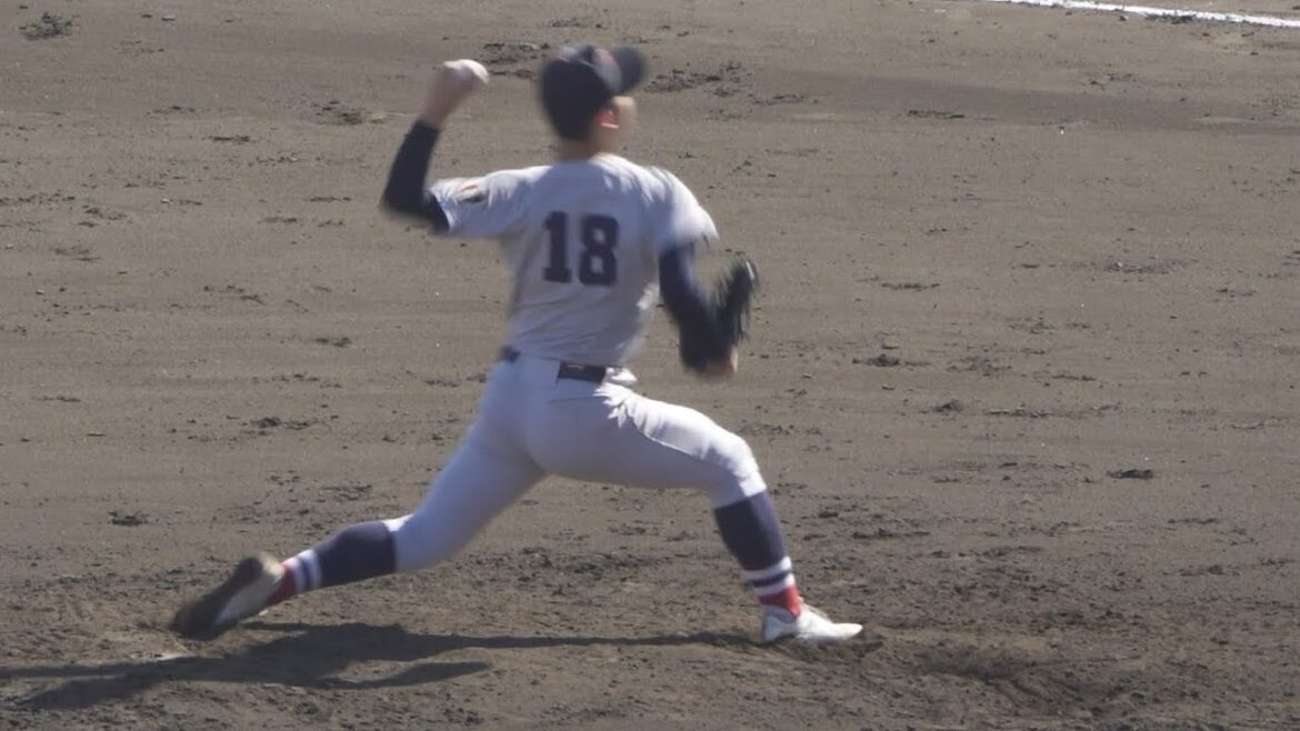 横浜高校《 左腕 片山大輔投手登板 7回表健大高崎の反撃を断ち切る投球を見せる！》横浜 4x-3 健大高崎 決勝 秋季関東地区高校野球大会 2024年11月4日(月)