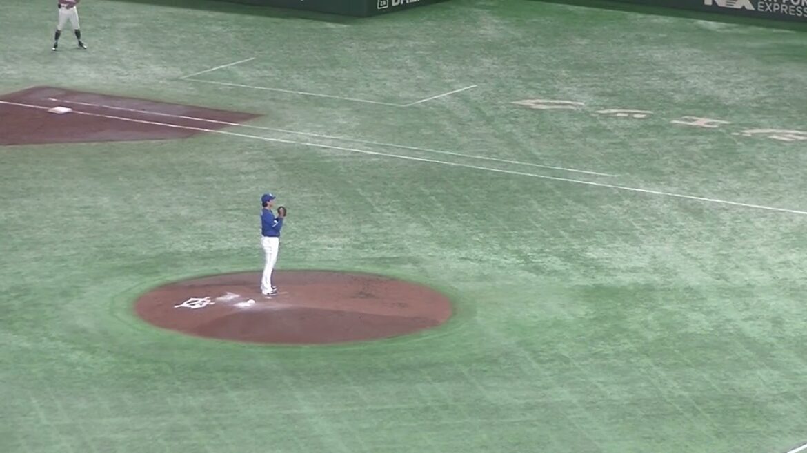 吉川尚輝を内野ゴロに打ち取る梅津晃大（2024年9月27日 読売ジャイアンツ 対 中日ドラゴンズ）