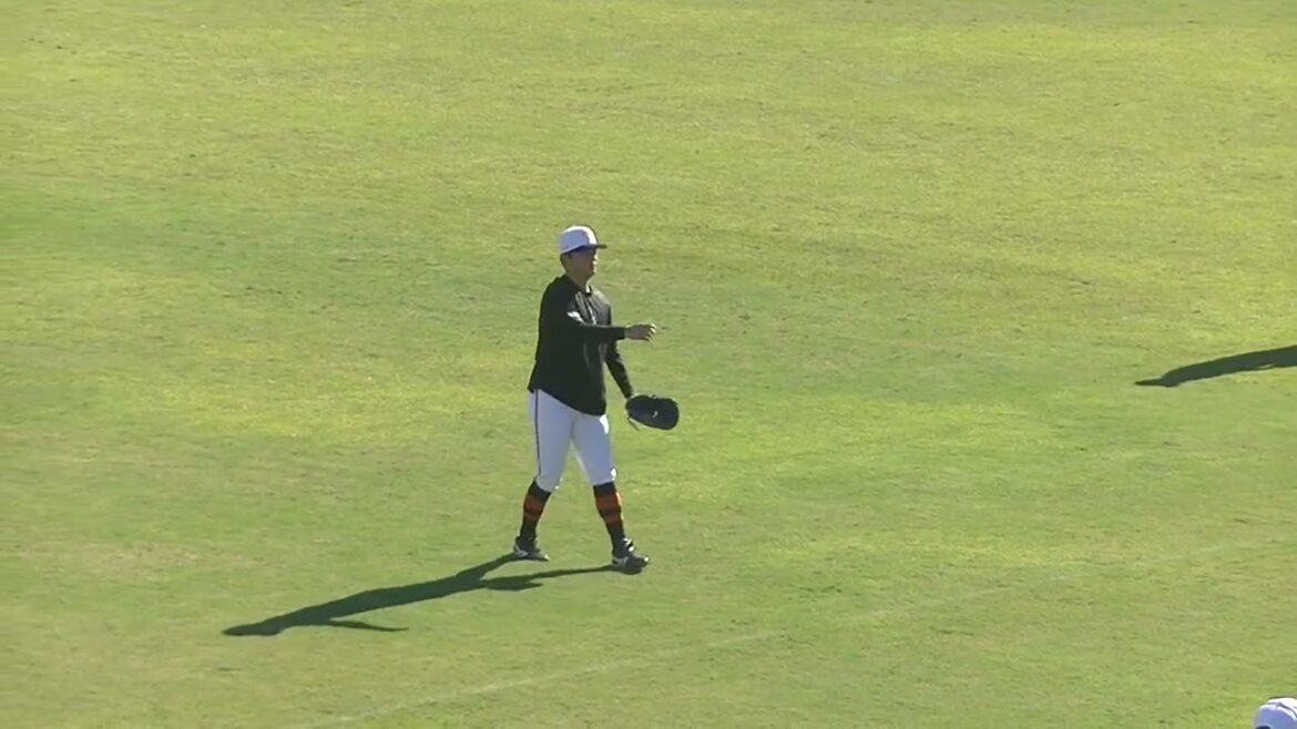 【秋季練習】戸田懐生のキャッチボール（読売ジャイアンツ ジャイアンツ球場 2024年11月7日）