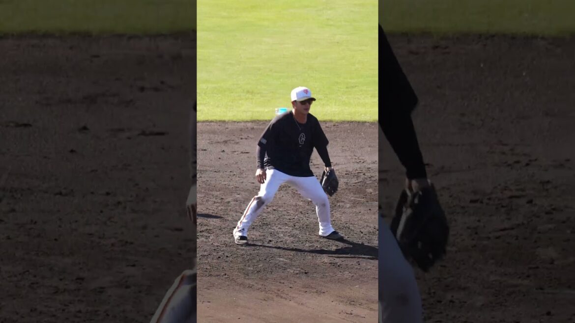 【巨人】湯浅大選手の守備練習　#shorts #baseball #sports #ジャイアンツ #巨人 #プロ野球