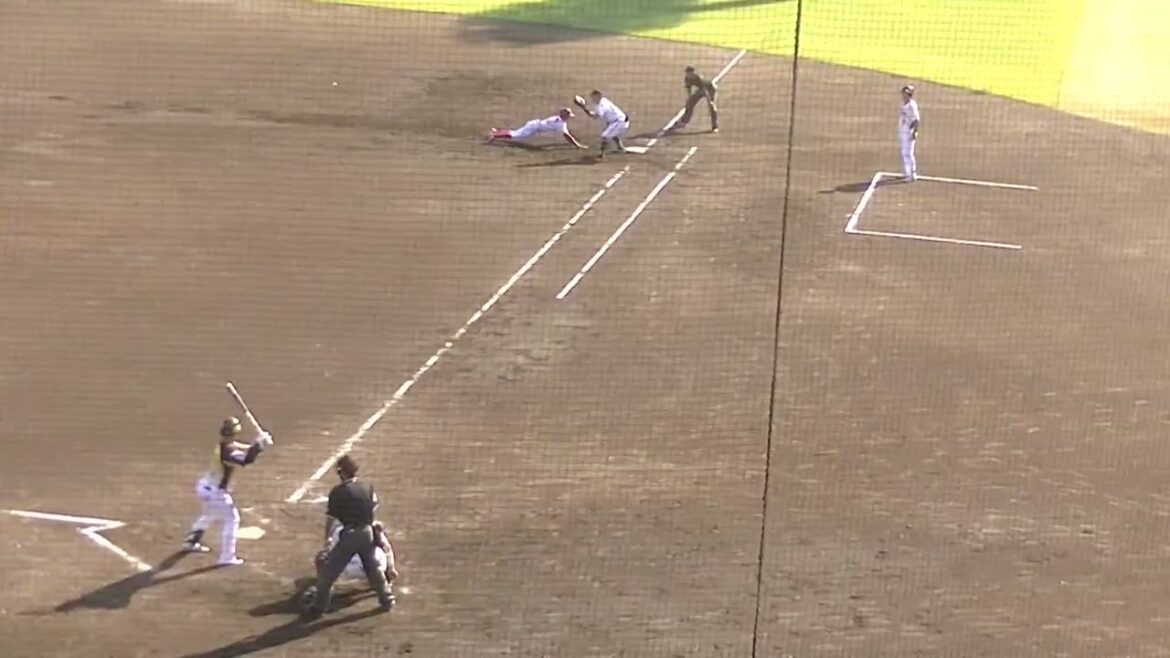 ショートゴロかと思いきや 宇都宮葵星の送球 菊田拡和 捕れずエラーでピンチになる巨人3軍（2024年9月12日 読売ジャイアンツ3軍 対 BCL選抜）