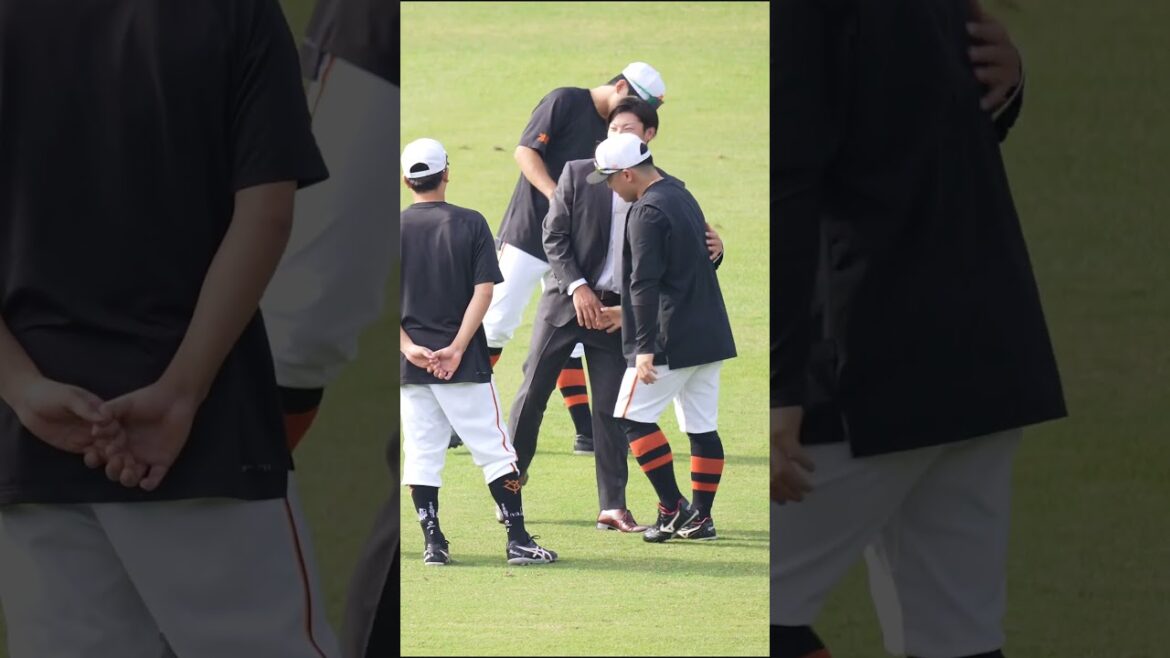 【巨人】戦力外報道の萩原哲選手がラストミーティング。今後より一層のご活躍を信じております #shorts #baseball #sports #ジャイアンツ #巨人 #プロ野球 【巨人】戦力外報道の萩原哲選手がラストミーティング。今後より一層のご活躍を信じております #shorts #baseball #sports #ジャイアンツ #巨人 #プロ野球