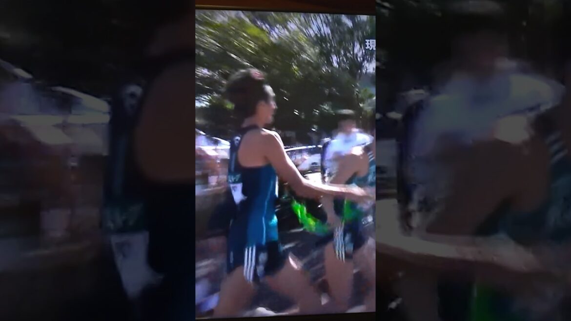 5区 青山学院大学4年 田中悠登がトップでタスキリレー #全日本大学駅伝 #中町2丁目ニュース