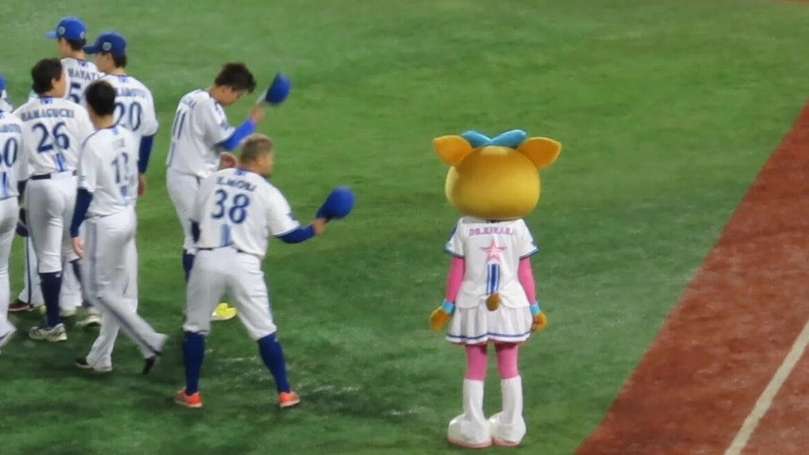 【東も因縁の村上コーチいるベンチにお辞儀】森唯斗、古巣のベンチに深々とお辞儀する