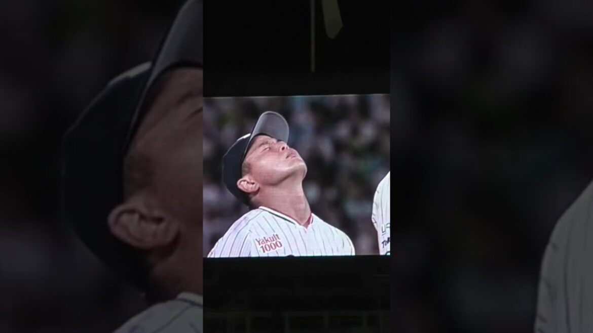山崎晃大朗、高津監督に突然スピーチをやらされるw #東京ヤクルトスワローズ #shorts