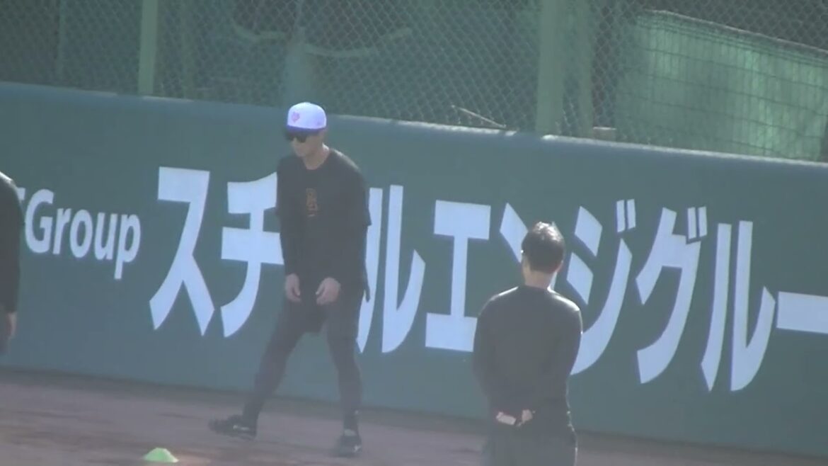 巨人 リハビリ組 萩尾匡也とルシアーノ 直江大輔（2024年11月7日 読売ジャイアンツ練習）