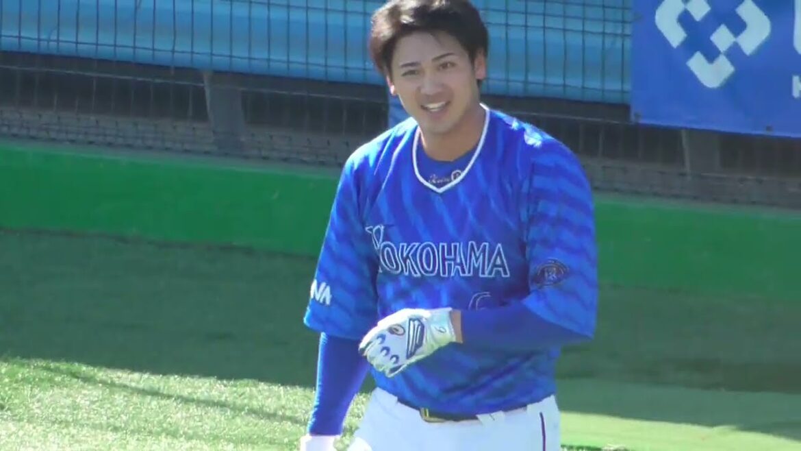2024年11月横浜DeNAベイスターズ 秋季トレーニング 森 敬斗 選手のロングティー練習