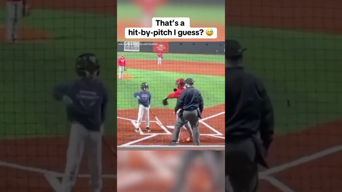 Is that a hit-by-pitch? 🤣 (via HunterHollis/IG)
