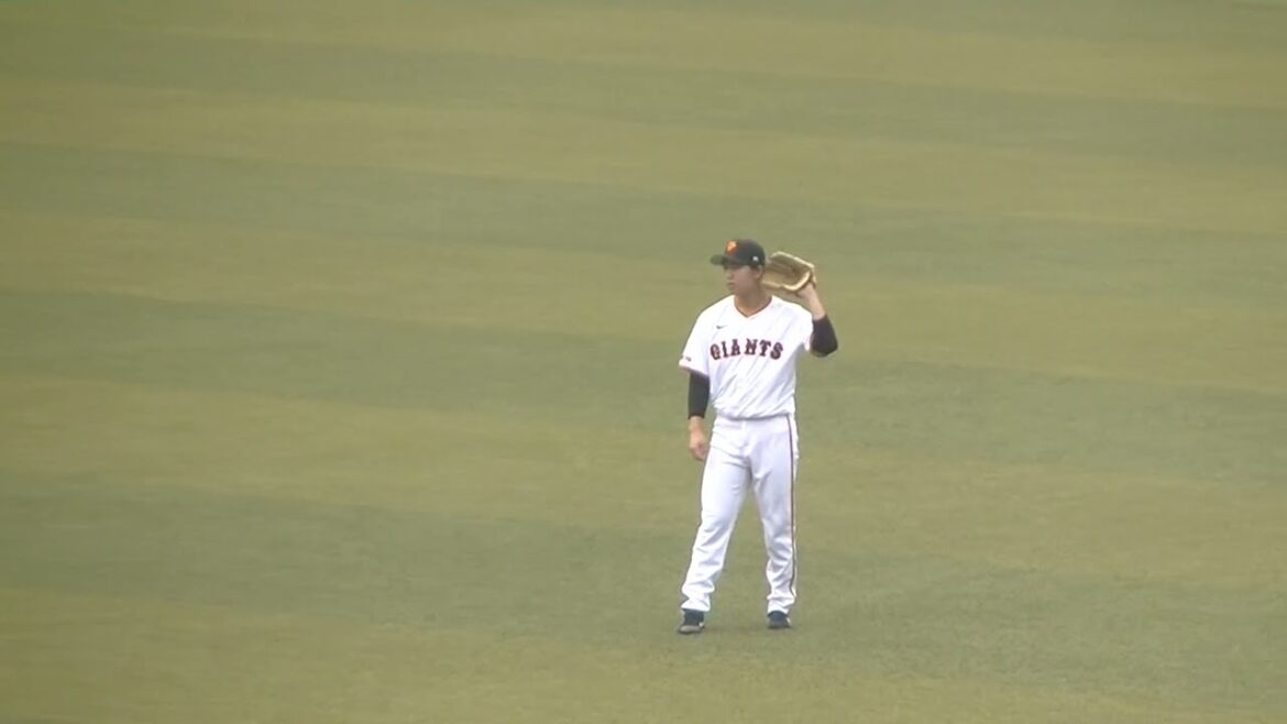 【合同トライアウト】ジャイアンツ笠島尚樹がキャッチボール2024年プロ野球12球団合同トライアウト11月14日