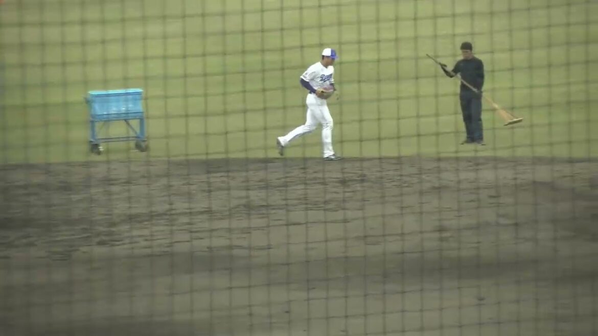 【中日ドラゴンズ ナゴヤ球場 秋季キャンプ 2024】近藤廉投手 左右揺さぶりノック 2024/11/10