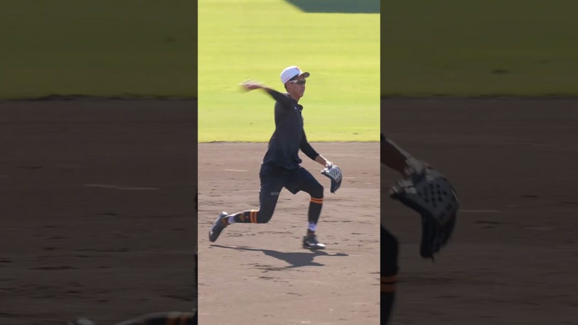 【巨人】守備うま19歳【村山源】選手の守備練習 #shorts #baseball #sports #ジャイアンツ #巨人 #プロ野球 【巨人】守備うま19歳【村山源】選手の守備練習 #shorts #baseball #sports #ジャイアンツ #巨人 #プロ野球