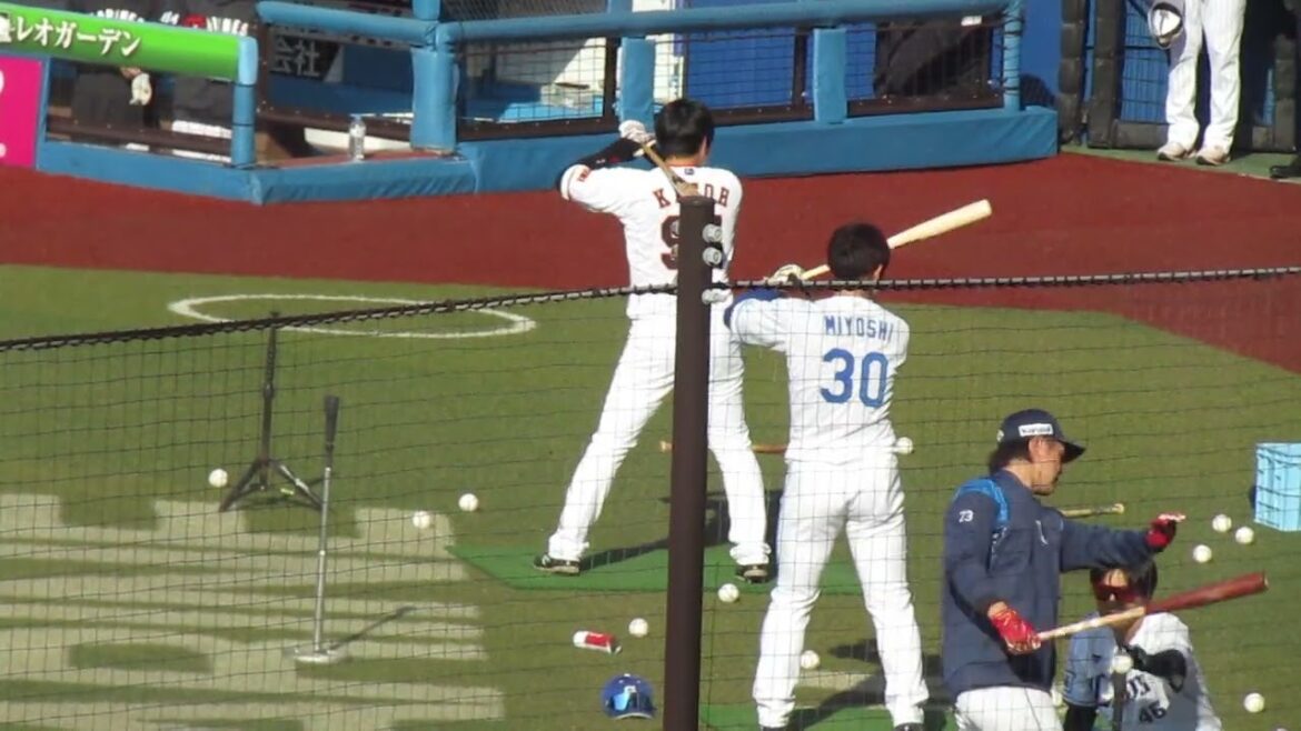 トライアウト〜元巨人 加藤脩平や中日 三好大倫がティーバッティング中（2024年11月14日 プロ野球合同トライアウト ）