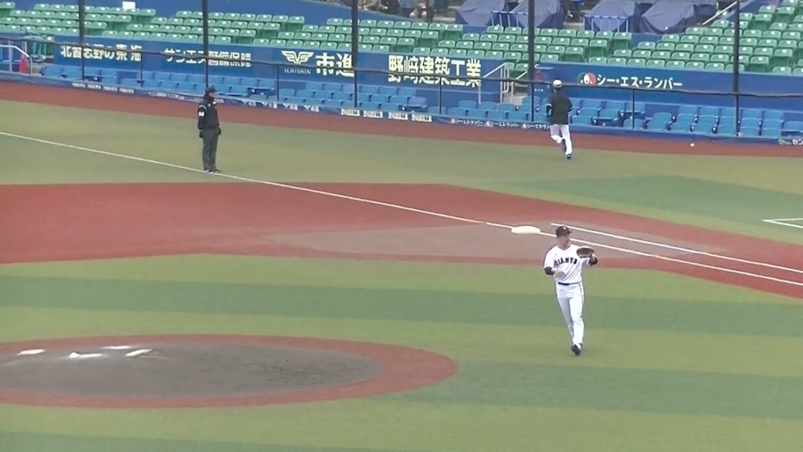 【合同トライアウト】ライオンズ鈴木将平がジャイアンツ笠島尚樹からヒット2024年プロ野球12球団合同トライアウト11月14日