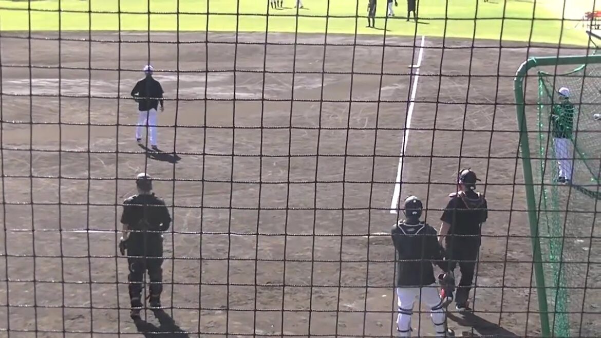 肩強い 巨人捕手練習〜山瀬慎之助 岸田行倫 郡拓也（2024年11月7日  読売ジャイアンツ秋季練習 ）