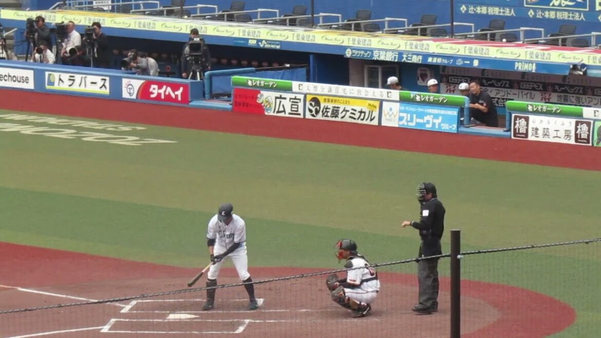 トライアウト〜外野フライに倒れた時の西武 鈴木将平のスイング（2024年11月14日 プロ野球合同トライアウト ）