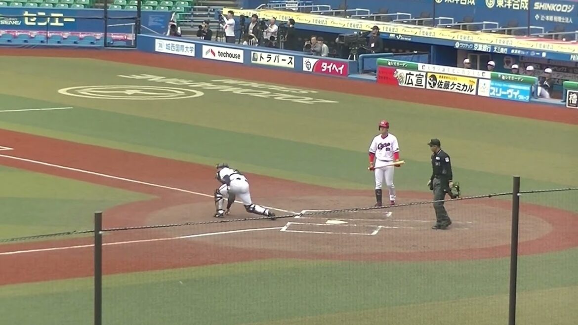 【合同トライアウト】ベイスターズ村川凪が盗塁でアピール イーグルス高田孝一は曽根海成をセンターフライ 2024年プロ野球12球団合同トライアウト11月14日