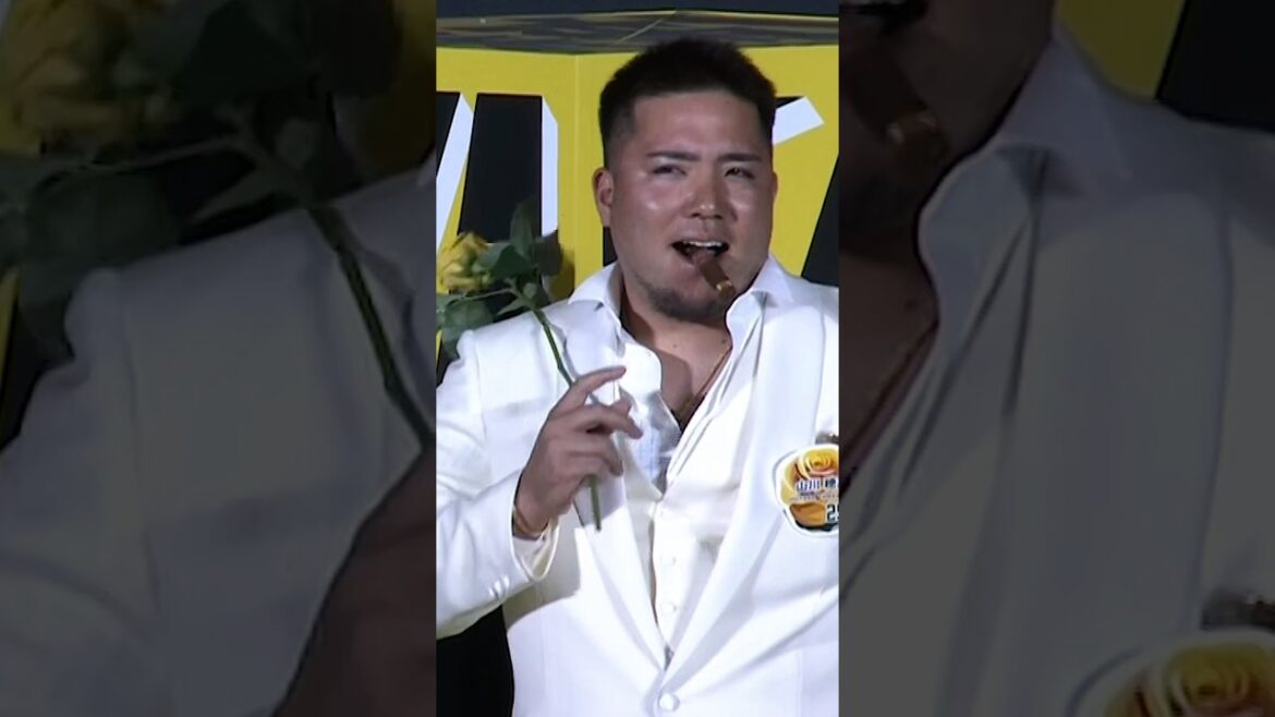 【鷹のプリンスたち】プロ野球選手のランウェイをどうぞ！【ファンフェスティバル2024】 #shorts #福岡ソフトバンクホークス #sbhawks