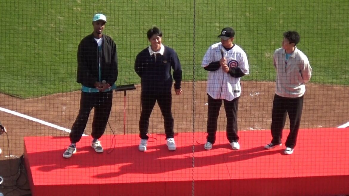 【2024カープファン感・現地映像】やばい、かっこよすぎる俺!カープS-1グランプリ。登場選手は、益田・森・島内・アドゥワの4選手。アドゥワ投手はモデルでもいけそう? 【2024カープファン感・現地映像】やばい、かっこよすぎる俺!カープS-1グランプリ。登場選手は、益田・森・島内・アドゥワの4選手。アドゥワ投手はモデルでもいけそう?